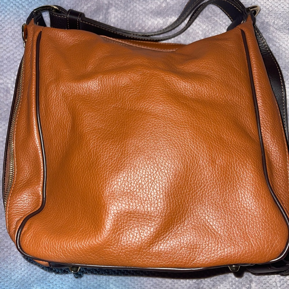 Brand New Valentina Italia Leather Shoulder Bag.